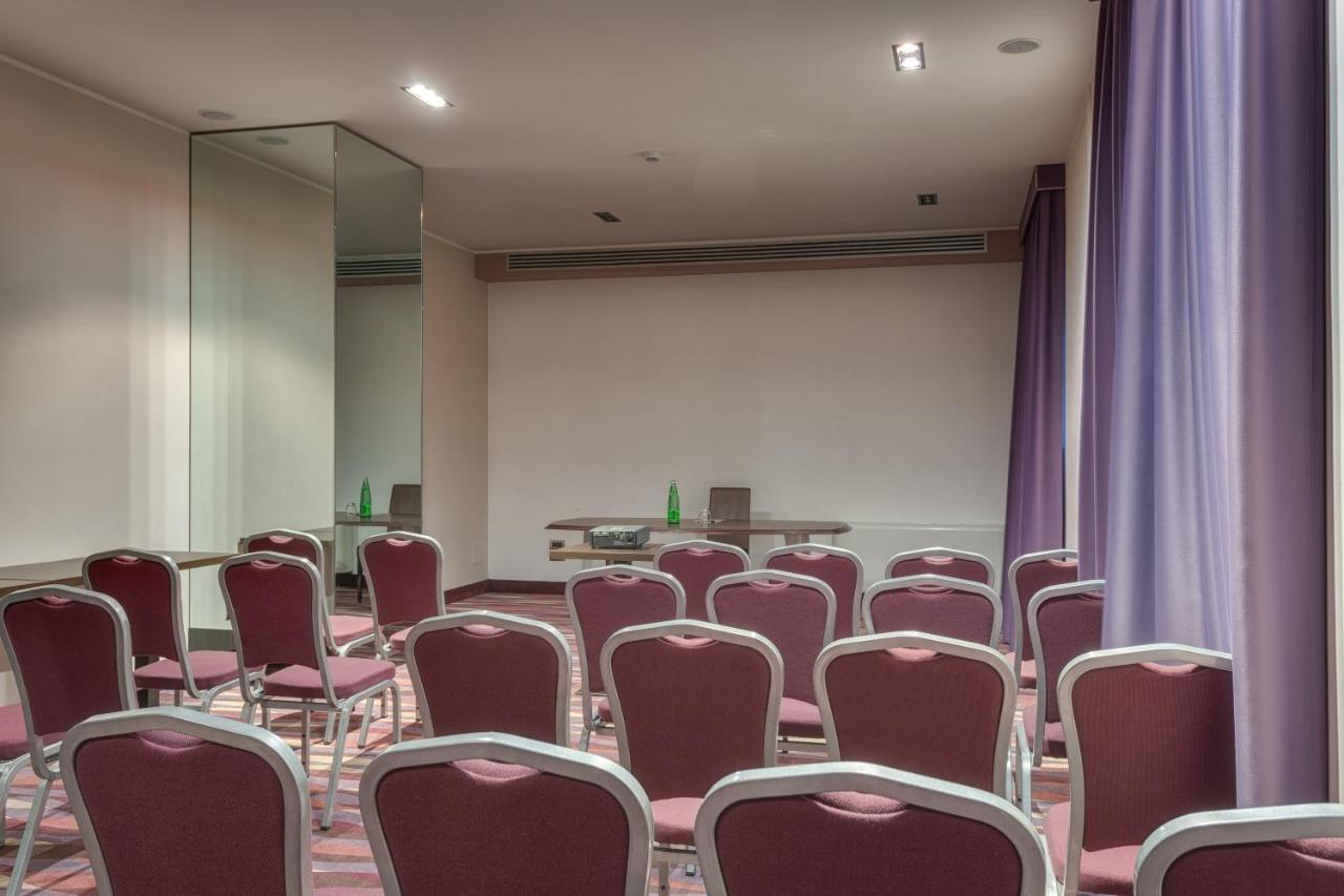 Quality Hotel Green Palace Monterotondo  Esterno foto