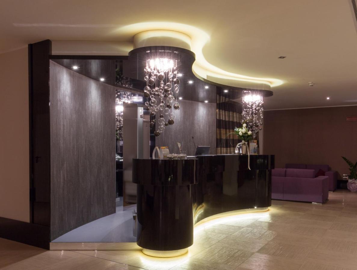 Quality Hotel Green Palace Monterotondo  Esterno foto