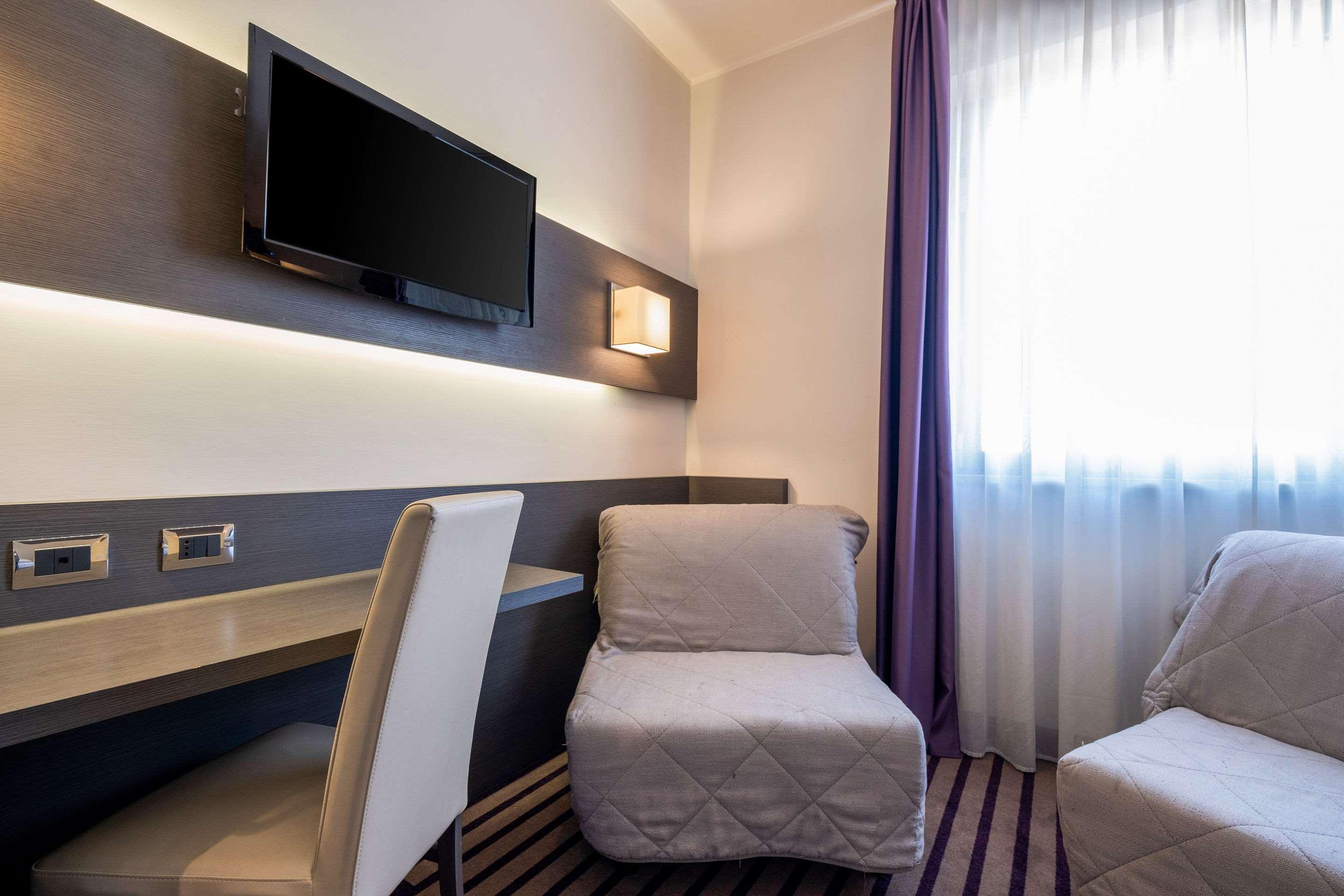 Quality Hotel Green Palace Monterotondo  Esterno foto